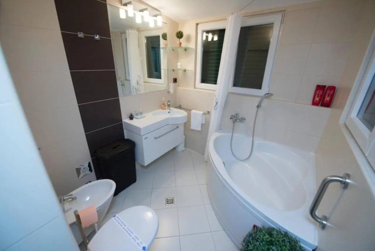 Impeccable 1-Bed Apartment In Center Of Split Croatia