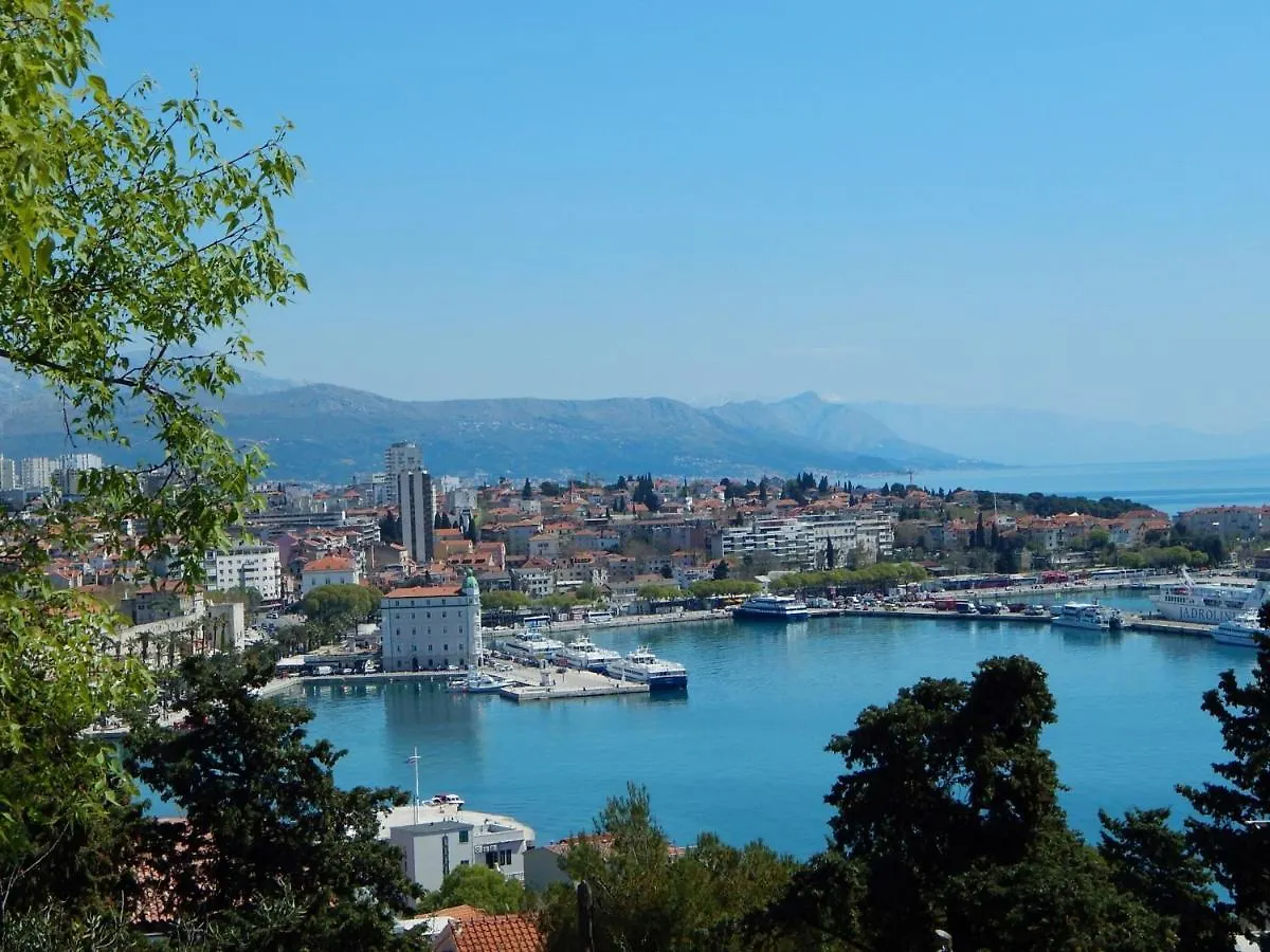 Impeccable 1-Bed Apartment In Center Of Split