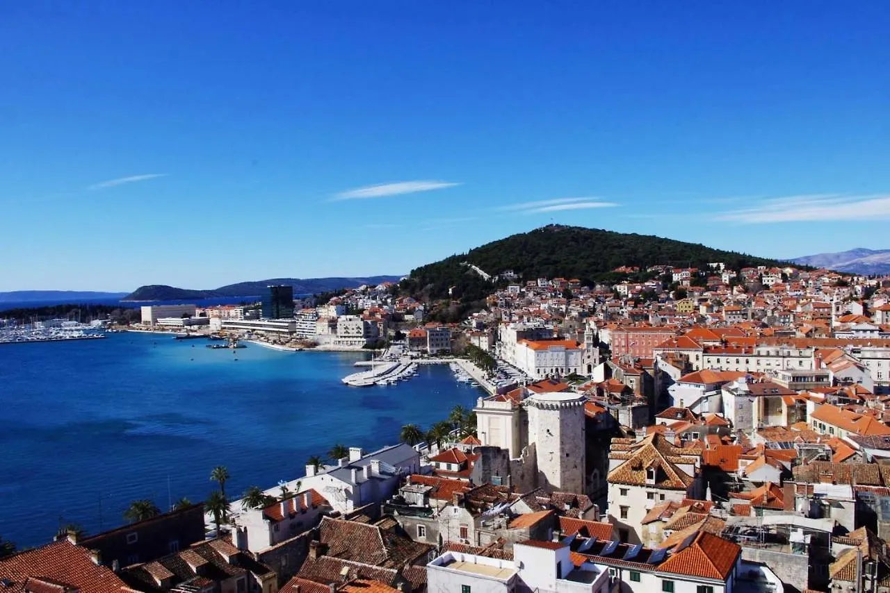 Impeccable 1-Bed Apartment In Center Of Split