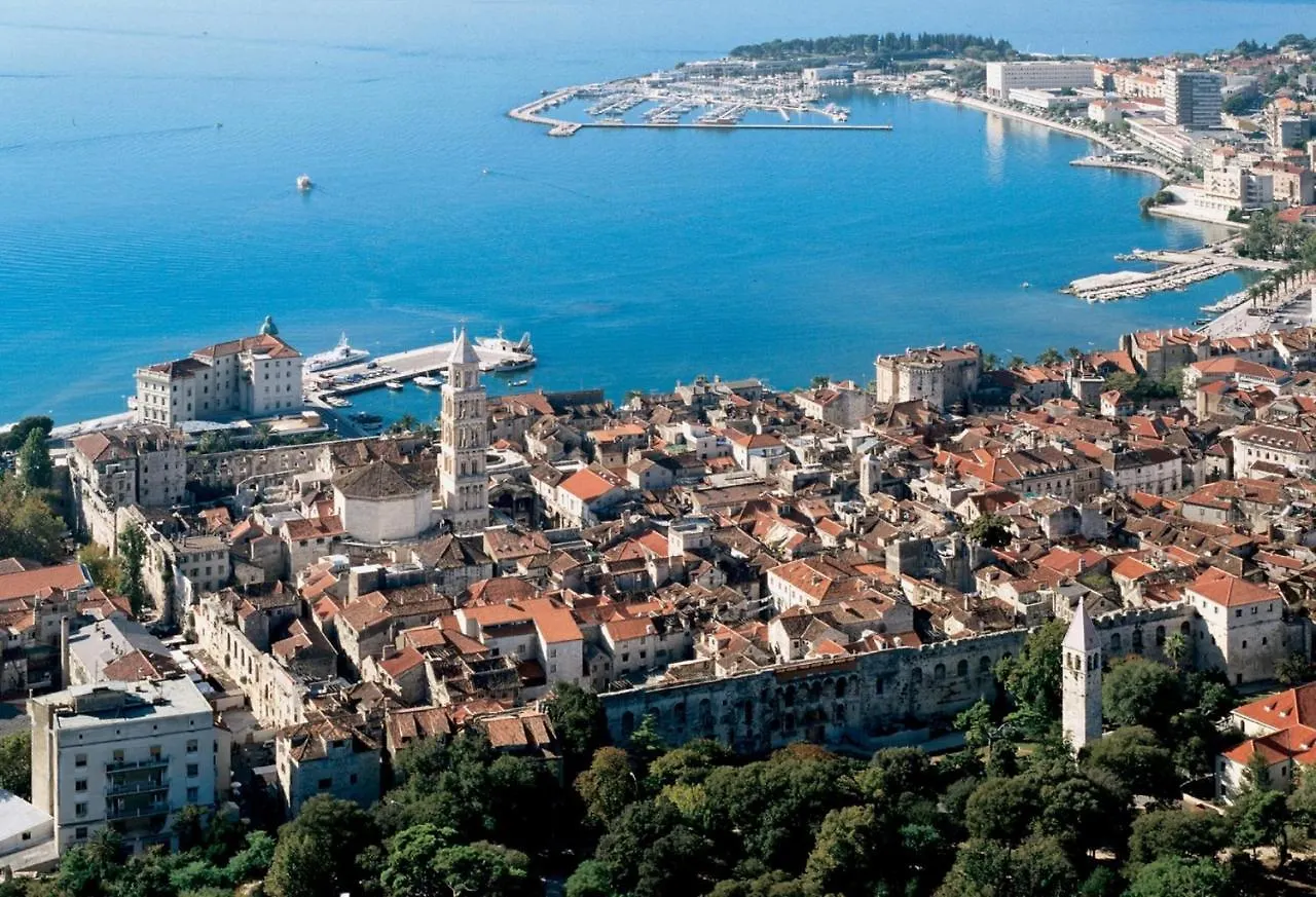 Impeccable 1-Bed Apartment In Center Of Split